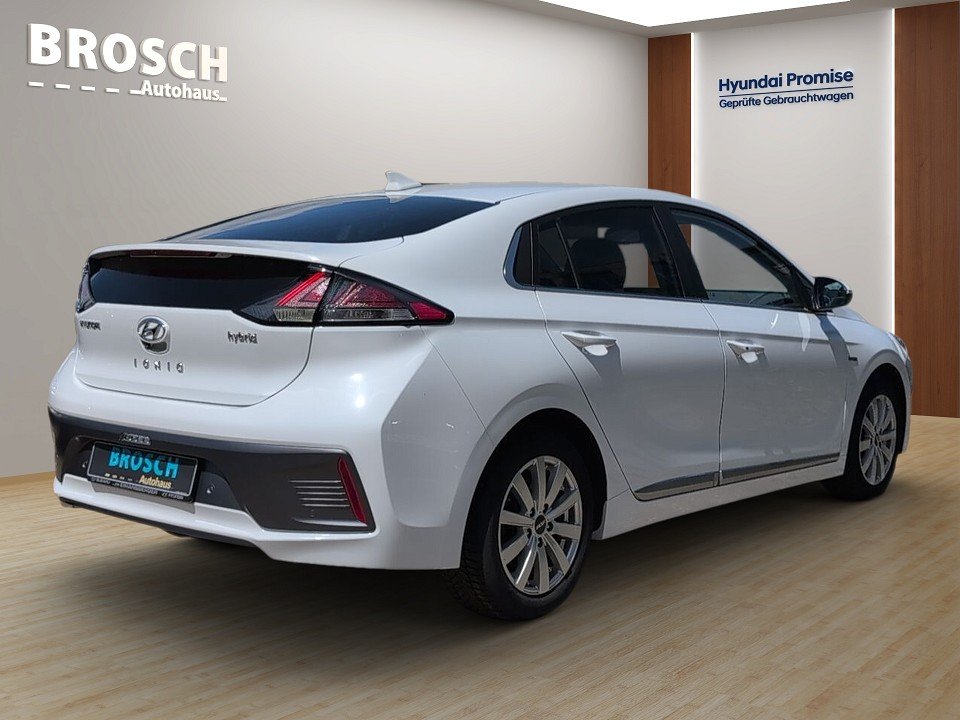 Fahrzeugabbildung Hyundai IONIQ FL HEV PREMIUM GARANTIE NAVI+CARPLAY+4xSHZ