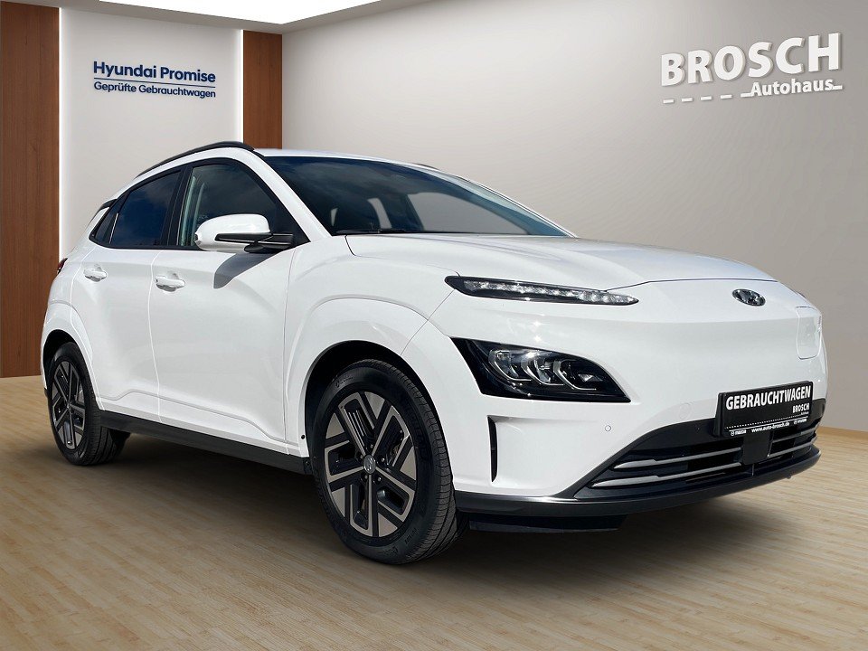 Fahrzeugabbildung Hyundai KONA EV MY23 64kWh TREND AHK NAV-P GARANT-30 97%