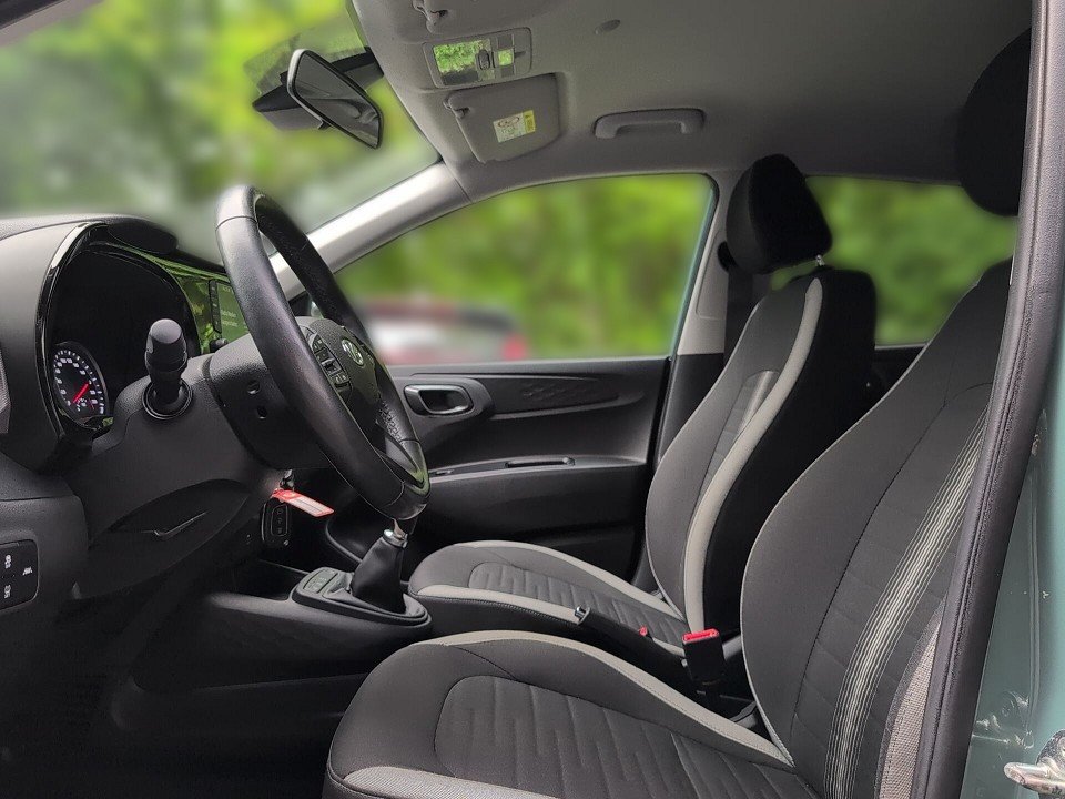 Fahrzeugabbildung Hyundai i10 1.0 EDITION-30 1HD GARANTIE PDC+CARPLAY+SHZ+ Edition 30