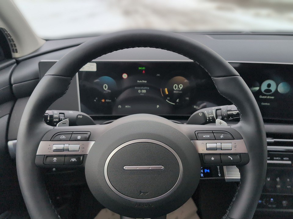 Fahrzeugabbildung Hyundai TUCSON 1.6T 7-DCT TREND 5J-GARANTIE LED+NAV+KAM+