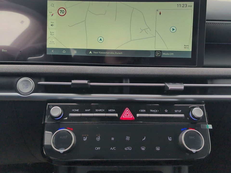 Fahrzeugabbildung Hyundai TUCSON 1.6T 7-DCT TREND 5J-GARANTIE LED+NAV+KAM+