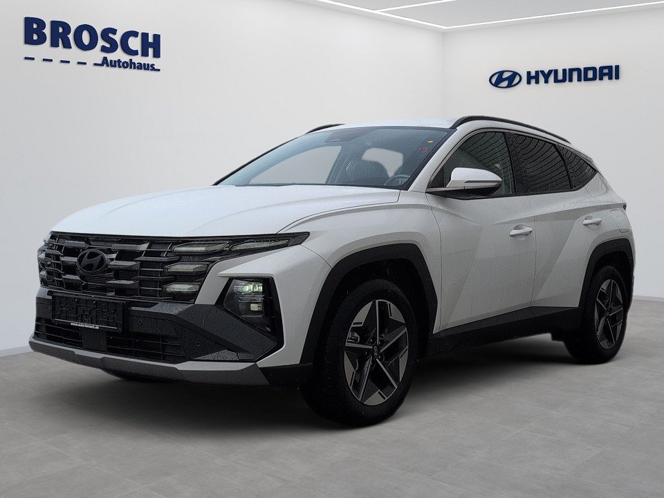 Fahrzeugabbildung Hyundai TUCSON 1.6T 7-DCT TREND 5J-GARANTIE LED+NAV+KAM+