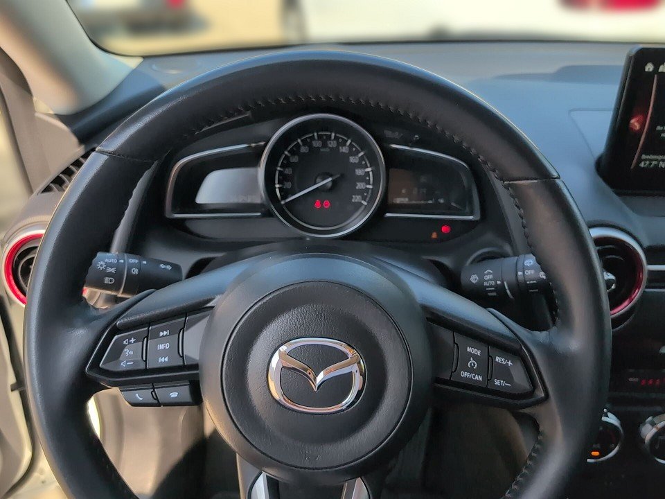 Fahrzeugabbildung Mazda 2 SKY-G 90 6GS HOMURA GARANTIE KAM+CARPLAY+KLIMA