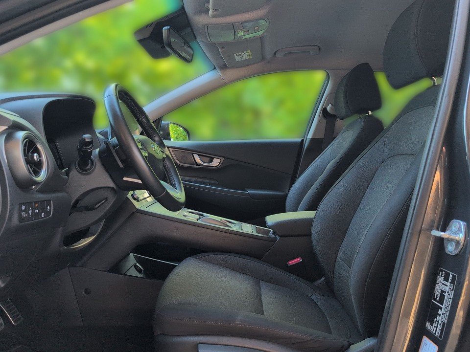Fahrzeugabbildung Hyundai KONA EV MY23 TREND NAV-P 484KM-RW GARANTIE-06.31
