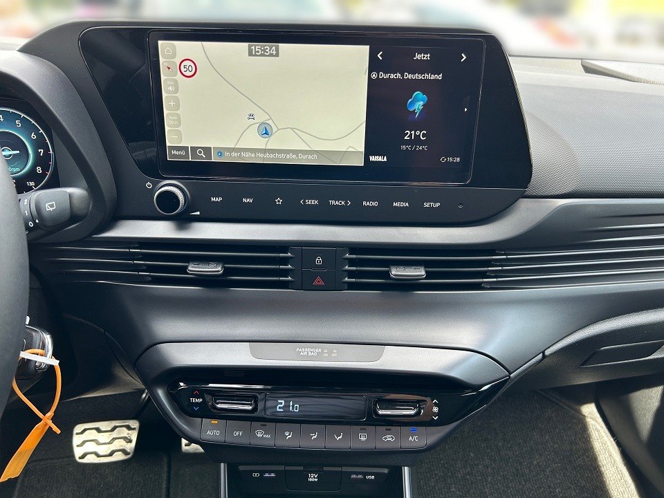 Fahrzeugabbildung Hyundai BAYON 1.0T 48V 7DCT CONNECT&GO 1HD GARANTIE BOSE