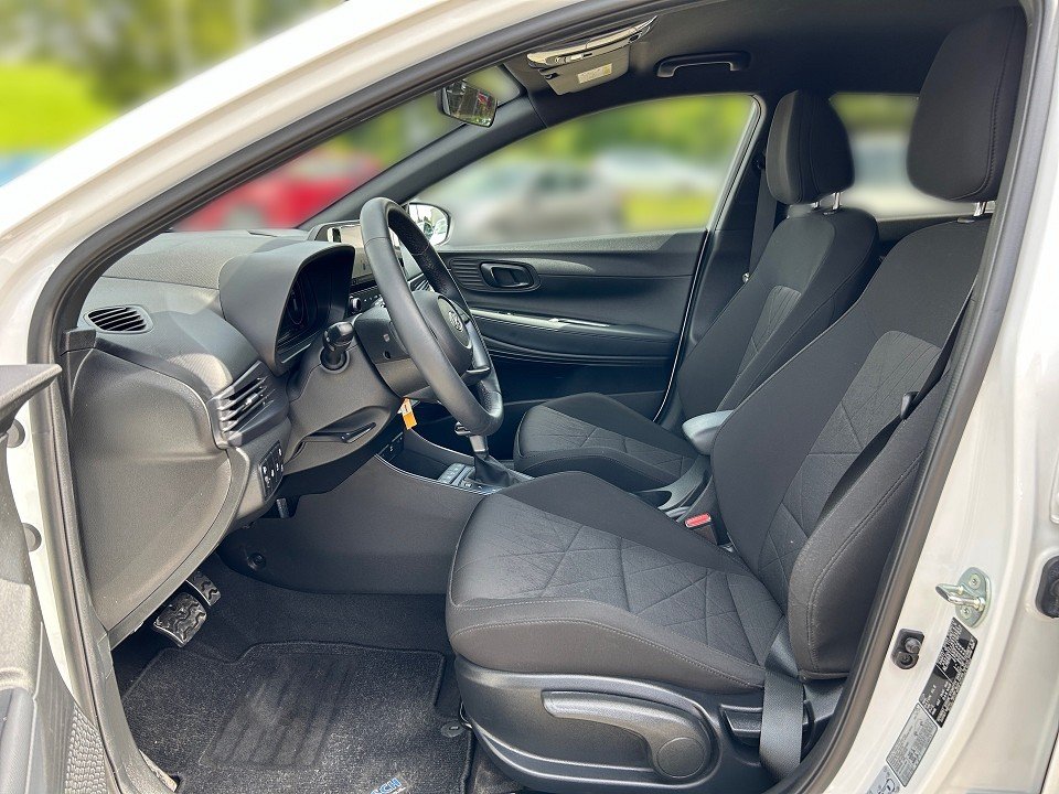 Fahrzeugabbildung Hyundai BAYON 1.0T 48V 7DCT CONNECT&GO 1HD GARANTIE BOSE