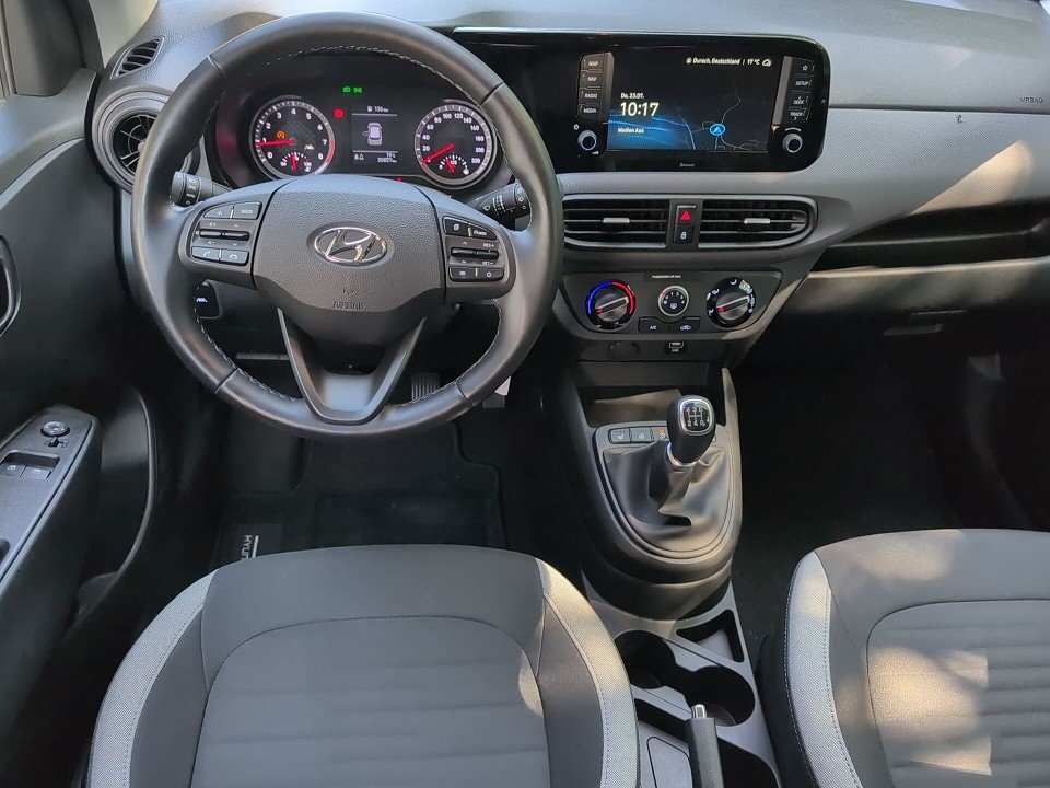 Fahrzeugabbildung Hyundai i10 1.0 EDITION-30+ 1HD GARANTIE KAMERA+NAV+16+ Edition 30+